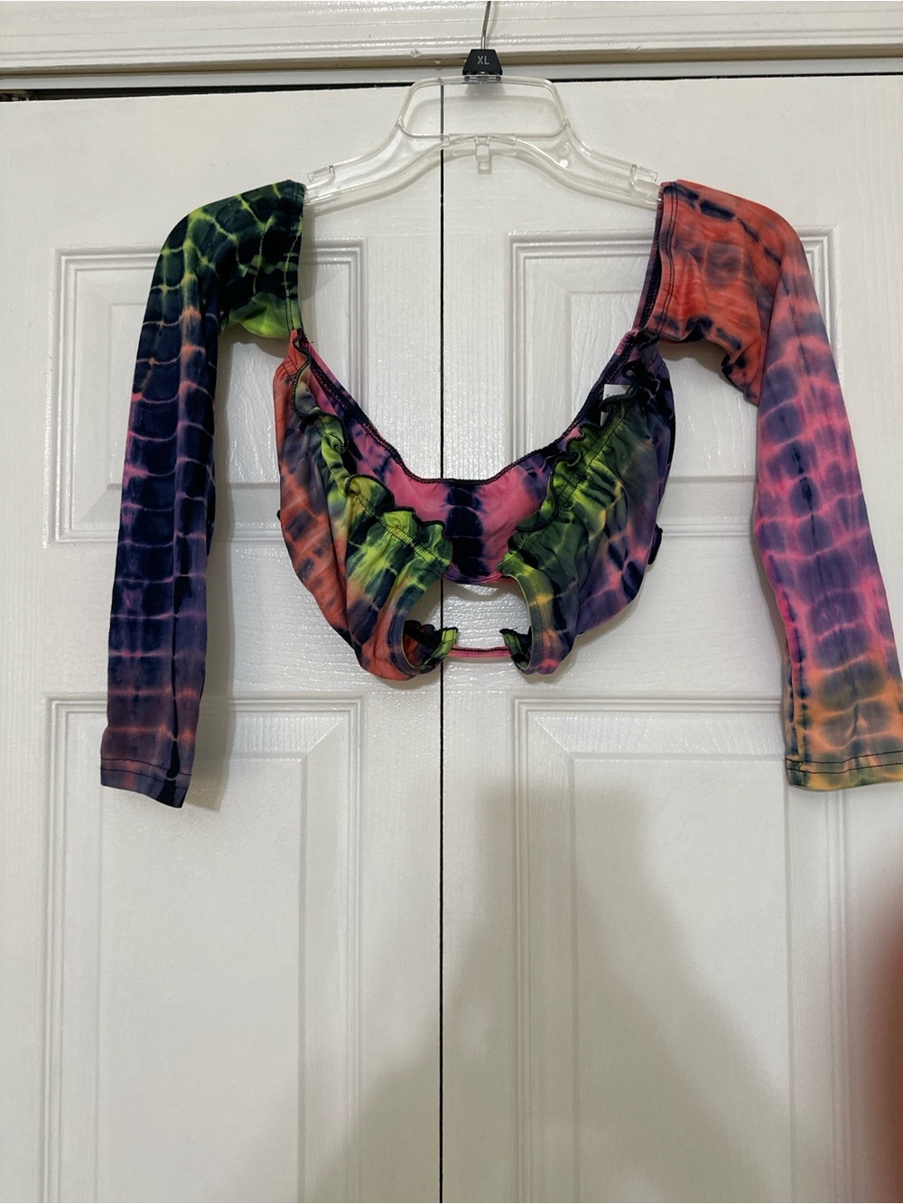 Ruched Tie-Dye Long Sleeve Crop Top - Multicolor